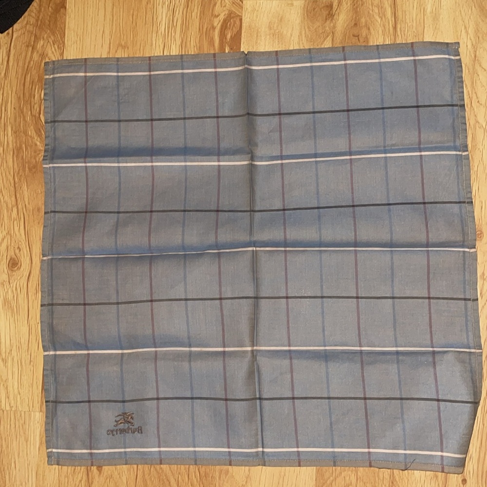 Burberrys Vintage Plaid Scarf - Picture 7 of 7